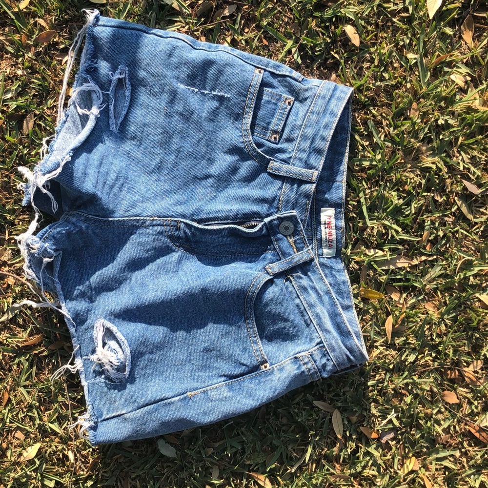 Cutoff jean shorts